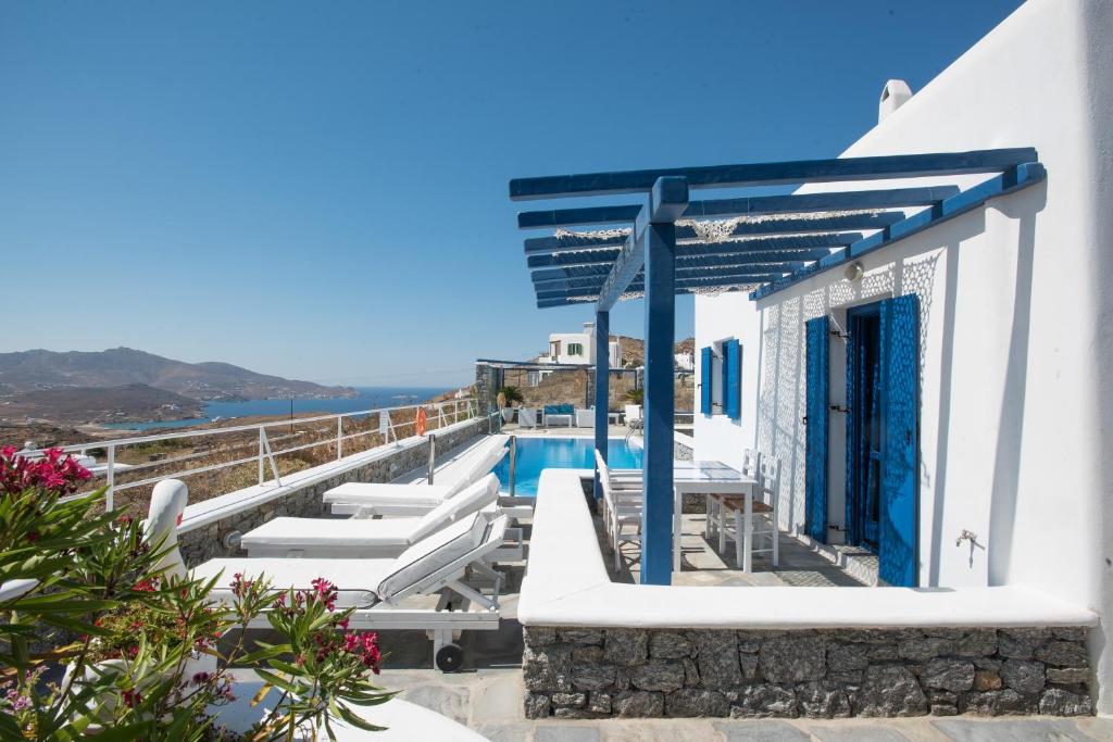 Mykonos Pro-care Suites room 1